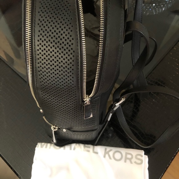 Michael Kors rhea zip perforated leather black - Picture 14 of 16